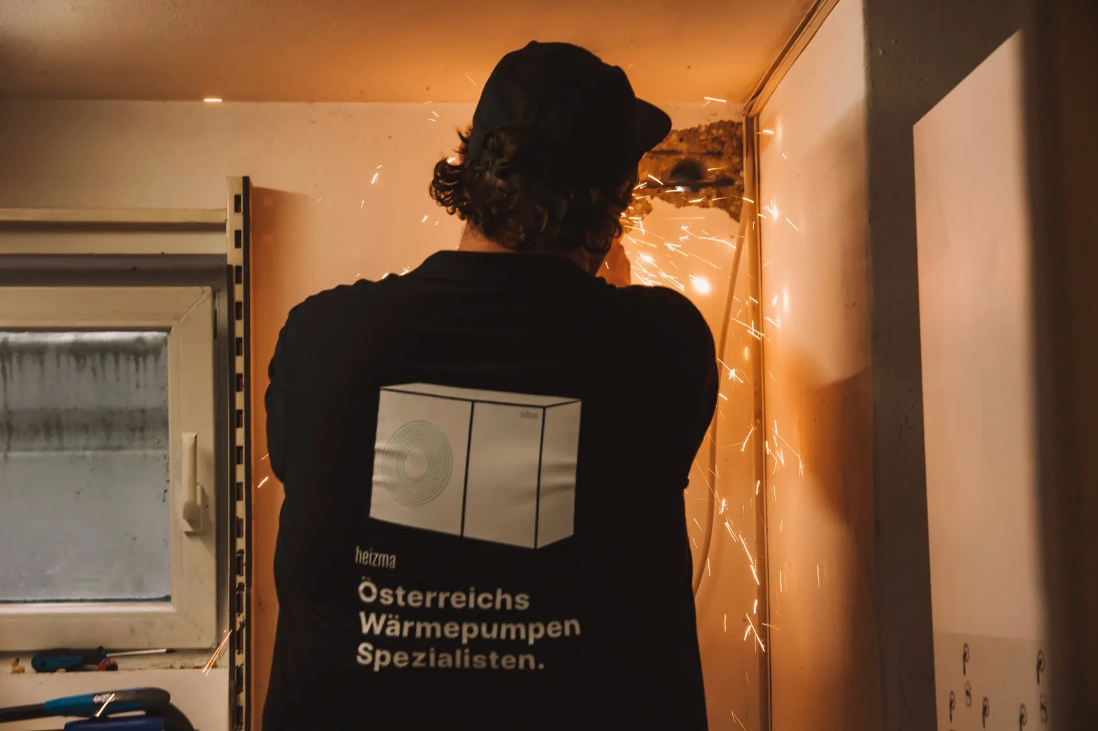 Heizma-Techniker bei der Arbeit