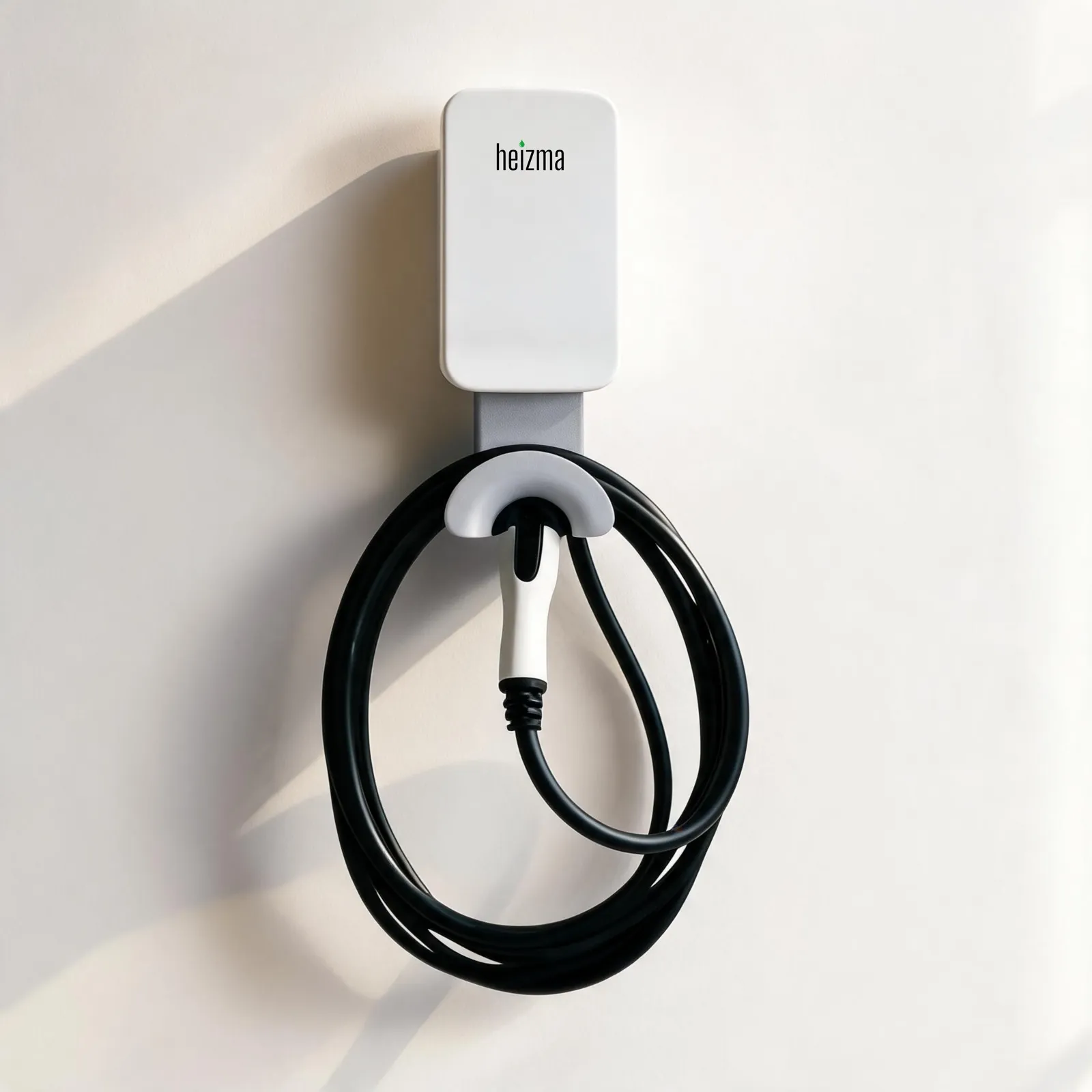 Heizma Wallbox mit Ladekabel zum Laden eines E-Autos